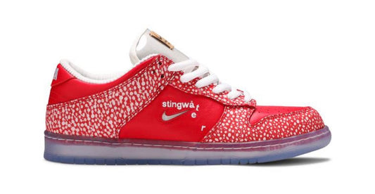 Stinqwater × Dunk Low SB 'Magic
Mushroom'