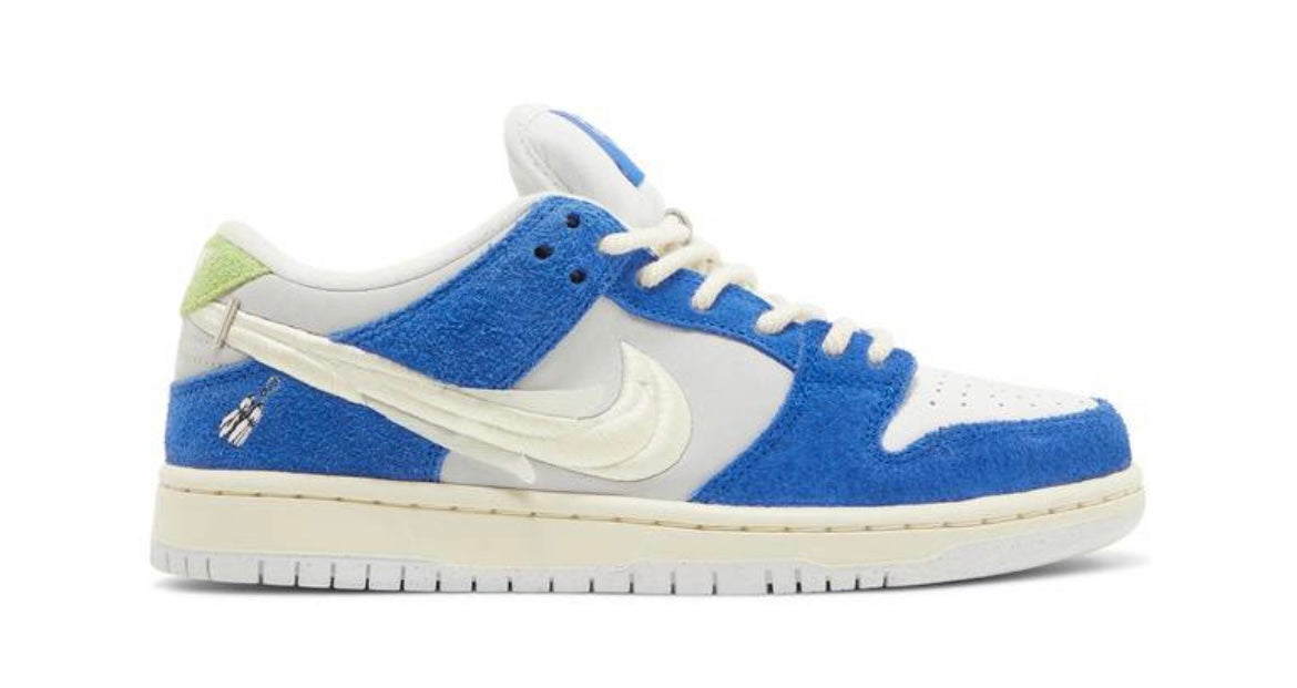 Fly Streetwear x Dunk Low Pro SB
'Gardenia'