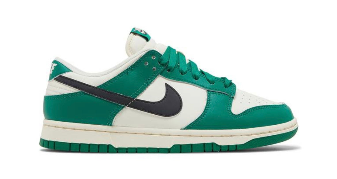 Dunk Low SE 'Lottery Pack -
Malachite'